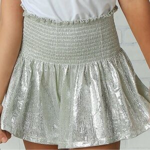 Queen of Sparkles - Flowy Shorts Size S